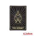 The Hermit Tarotkarten-Stickaufnäher in Schwarz-Gold Optik mit Laternen-Detail - Eremit Laterne (PE8699CT)