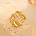 Verstellbarer goldener Edelstahlring mit minimalistischem geometrischem Hohlstruktur - Einstellbar Offen / Geometrischer Hohl-Stil / Gold
