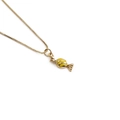 Collana a catena dorata con pendente a forma di lecca-lecca in smalto a righe gialle - Giallo