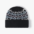 Bonnet en tricot d'hiver à motifs jacquard rayés noirs avec des vagues bleu-violet - Taille unique / Noir (24B042)