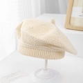 Detalle de boina de punto crema con perlas decorativas y borde acanalado suave - 50-52cm (2-4 años) / Blanco Roto