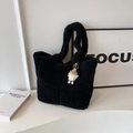Fleece tote bag in black with plush teddy texture and cute doll charm accessory - No Pendant / Black
