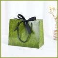 Grass green luxury gift bag with damascus pattern and black satin ribbon bow decoration - Small (18x16x10cm) / Green (Black Ribbon)