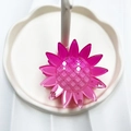Vibrant pink gradient flower hair claw clip in resin on a white display tray - Pink (Sunflower)