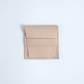 Pochette à bijoux en microfibre beige avec rabat et sangle de fermeture horizontale - Rose Nude