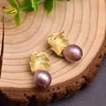 Elegant 925 silver stud earrings with golden leaves and natural purple pearls - Pearl Diameter approx 1cm / Purple