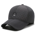 Berretto da baseball trapuntato grigio scuro da uomo con paraorecchie e logo HTA FASHION - Regolabile / Grigio