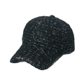 Detalle macro de la textura de tela tweed negra en una gorra de béisbol de invierno - Negro