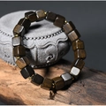 Bracelet en perles cubes de bois d'agar avec intercalaires dorés sur pierre style Zen - Perles carrées en bois parfumé de 9 mm avec entretoises dorées