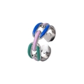 Gros plan sur une bague ajustable en argent avec des maillons en émail bleu rose et vert - Style de Chaîne à Trois Maillons Tricolore (J370-4)