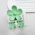 Three-piece set of light green matte plumeria hair clips for beach vacations - Light Green Set (including Card)