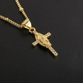 Collana a croce dorata con rilievo della Vergine Maria e pietre di zircone scintillanti - Stile Croce in Rilievo della Vergine Maria (NF04-5) / Oro