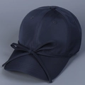 Berretto da baseball in raso blu scuro con fiocco elegante e tessuto leggero traspirante - Blu navy