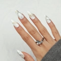 White marble stiletto nails with gold gilded lines and irregular silver diamond ring - Glue Type (Y-454)