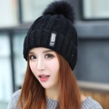 Black knit beanie for women with large faux fur pom and letter B patch detail - One Size / Single Hat Black (B标女套)