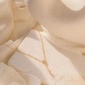 Collana a Y minimalista in argento placcato oro 14k con doppi pendenti in cristallo - Oro 14K