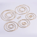 Set di sei paia di orecchini a cerchio tondi in acciaio inossidabile placcato oro 18K - Specifica 15mm (ZE182G)