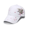 Gorra de béisbol blanca con bordado de grúa y flores de cerezo vista desde arriba - Blanco