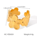 Detail view of a floral pattern gold ring showing dimensions of 1.48cm height and 2.1cm width - Gold Continuous Five-petal Floral Ring (HC-R30424)