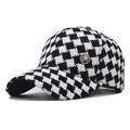 Gorra de béisbol clásica con estampado de pata de gallo blanco y negro y logo M - Pata de Gallo Negro