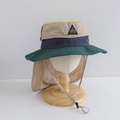 Dettaglio cappello da sole outdoor multicolore con tesa larga e protezione per il collo - 54cm (3-8 anni) / Blu Navy Patchwork