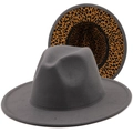 Détail du chapeau fedora en feutre gris à large bord avec doublure motif léopard - M (56-58cm) / Style Gris (08)