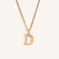 Minimalistische 18k vergulde ketting met een gladde hoofdletter D als hanger - Goud D