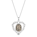 Collier filigrane en cœur argenté avec jaspe dalmatien ovale sur fond blanc - Pierre Dalmatien