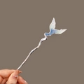 Épingle à cheveux queue de sirène argentée avec nacre bleue et corps à effet ondulé - Queue de Poisson