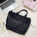 Bolso tote de pana negra con correa ajustable y bolsillos interiores para el trabajo - Negro