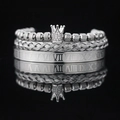 Juego de tres pulseras de acero de titanio plateado con corona y números romanos - Color Acero Corona con Circonio Blanco