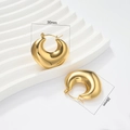 Detail showing 30mm and 28mm dimensions of high-polished golden C-shaped stud earrings - Gold Earrings