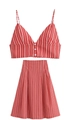 Vue détaillée de l'ensemble deux pièces à rayures verticales rouge et blanc avec jupe trapèze - Costume à rayures
