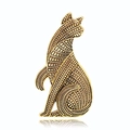 Vintage goldene Leoparden-Brosche mit feiner geometrischer Textur auf Weiß - Altgold