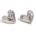 Orecchini a cuore argentati con dettagli a stella e zirconi lucidi scintillanti - Zircone Bianco / Color Acciaio