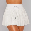 Weißer mehrlagiger Netz-Skort für Damen mit Kordelzug und luftigen Tüll-Rüschenschichten - S / Weiß
