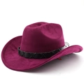Détail latéral d'un chapeau de cowboy bordeaux en daim avec ceinture en cuir tressé - M (56-58cm) / Bordeaux