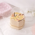 Scatola regalo esagonale beige con stampa floreale e manico per dolci di nozze - Giallo Elegante