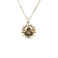 Minimalistische vergoldete Sonnenanhänger-Halskette im Vintage-Stil auf weißem Grund - 0710-Sonnengesicht Solid-Stil / Gold