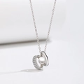 Collana in argento 925 con anelli intrecciati in zirconi e pendente con perla d'acqua dolce - Oro Bianco