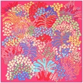 Sciarpa quadrata in seta rosa pesca con vivaci motivi floreali e stampe botaniche - Rosa Rosso