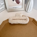 Plush beige faux fur claw clip for women, large winter hair accessory in cream white - Apricot