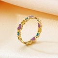 Detalle de anillo de acero dorado con corazones de esmalte de colores en seda - US 6 / Dorado-Corazón Púrpura Cian Amarillo (KR109866-WGZQ)