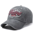 Gorra de béisbol vintage de algodón lavado gris oscuro con bordado retro Faint 1945 - Ajustable / Gris
