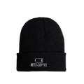 Dettaglio del berretto in maglia nera con ricamo Need Coffee e icona batteria - M (56-58cm) / Nero