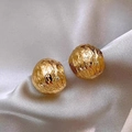 Elegant s925 silver pearl stud earrings in golden finish with hammered metal texture - Exaggerated Pleated Metal Earrings - E4780 Gold
