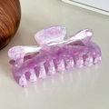 Eleganter violetter Haarkrebs aus Acetat mit Perlglanz-Struktur und Wellendesign - 11.5CM / Floral Violett