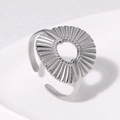 Anello aperto geometrico argento in acciaio inossidabile con design moderno a pieghe - Regolabile / Color Acciaio