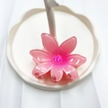 Pink gradient floral hair claw clip made of resin for elegant vacation hairstyles - Pink (Sun Flower)