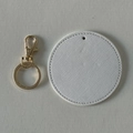 White round faux leather keychain with gold metal clasp for DIY custom engraving - Unassembled (DIY Set) / White